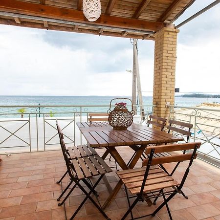 Seaview Stone Apartment In Ipsos Beach Exteriör bild