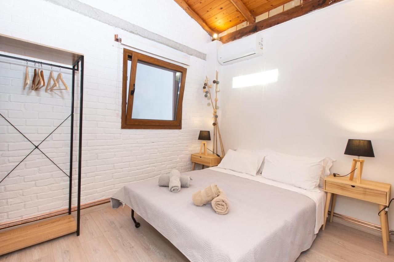 Seaview Stone Apartment In Ipsos Beach Exteriör bild